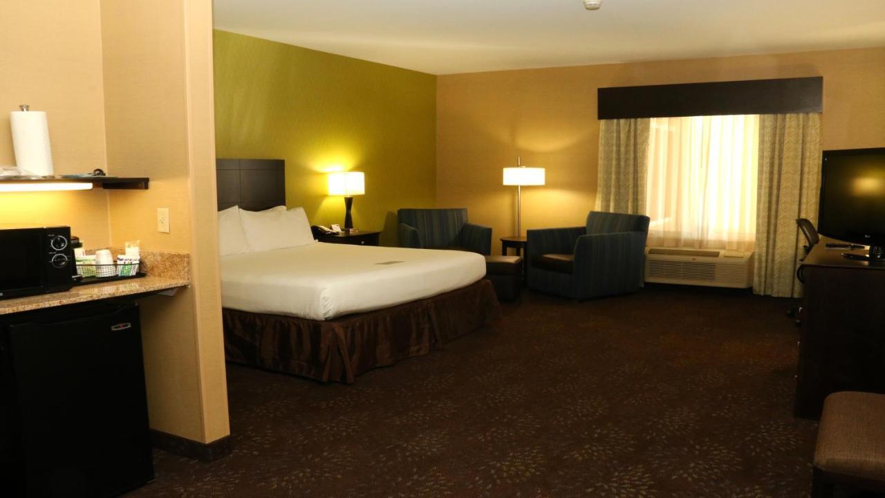 Holiday Inn Express Hotel & Suites Saginaw By Ihg Esterno foto